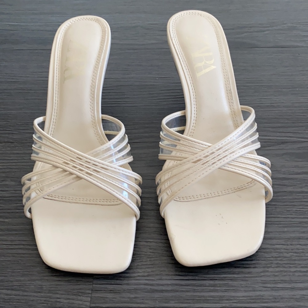Zara Off-White Heeled Vinyl Sandals - Picture 3 of 4